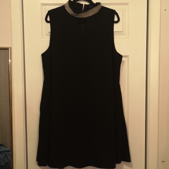 Rebel Wilson Beaded Choker Dress - Picture 2 of 4